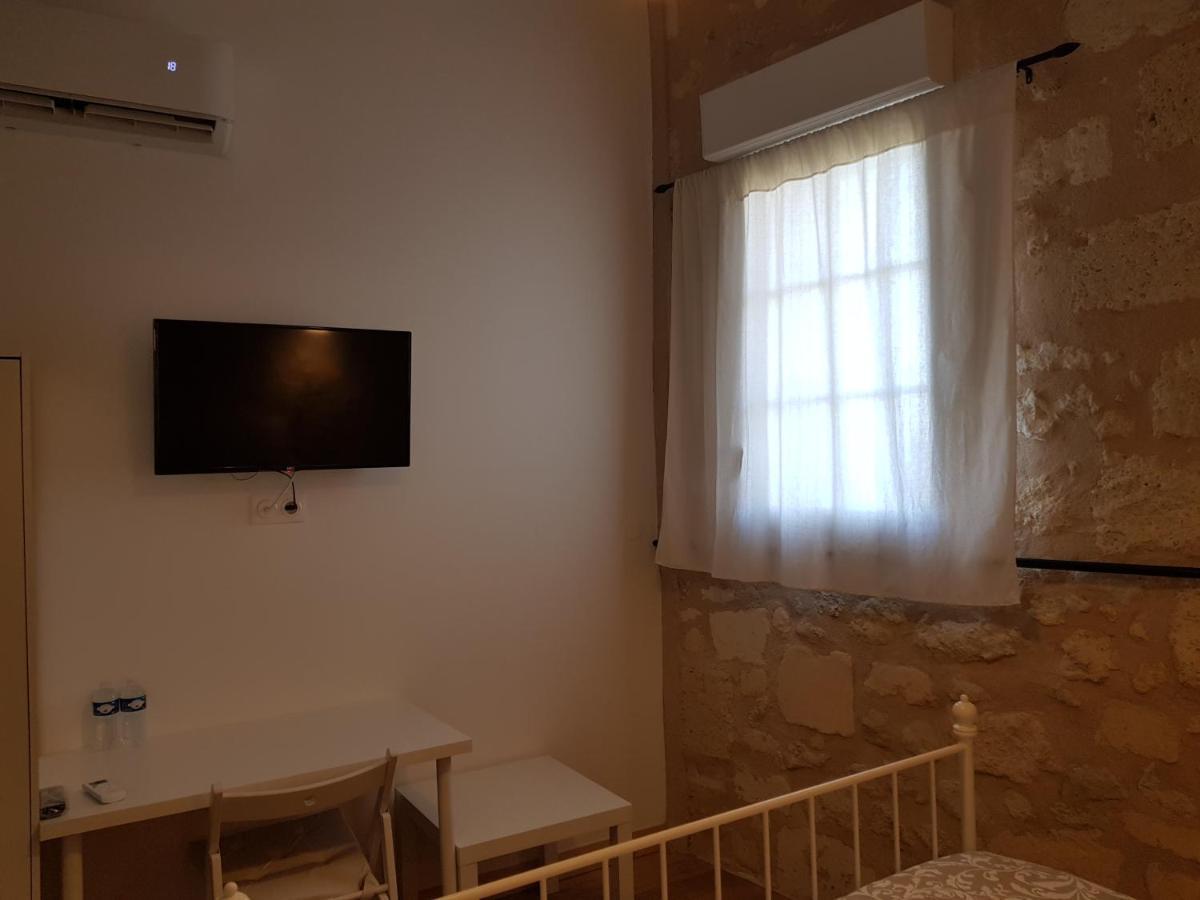 Domaine Du Chauvet Otel Sainte-Eulalie  Dış mekan fotoğraf